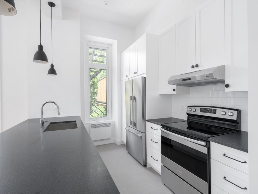 1839 Rue Baile Photo 4