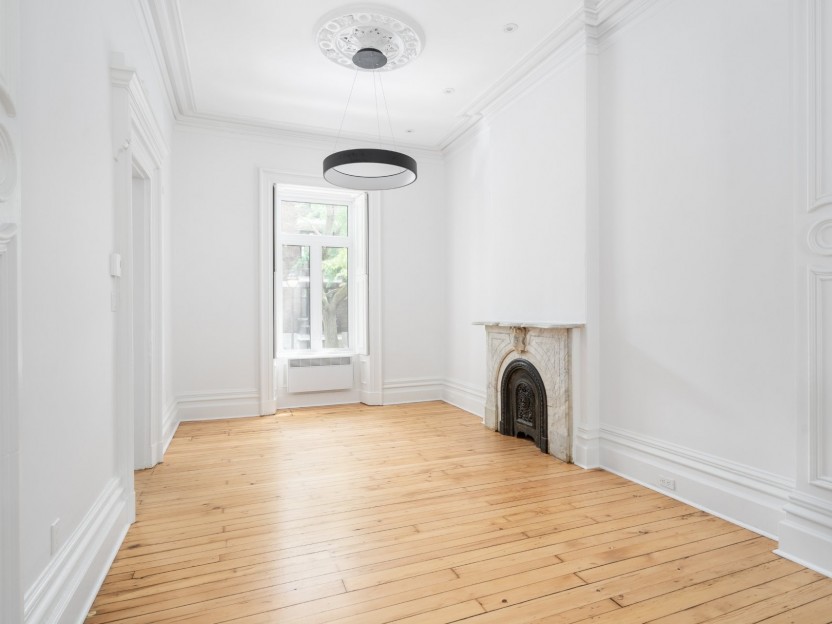 1839 Rue Baile Photo 5