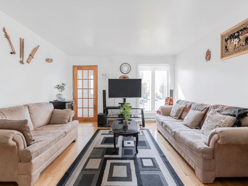 3795 Rue Julie Photo 4