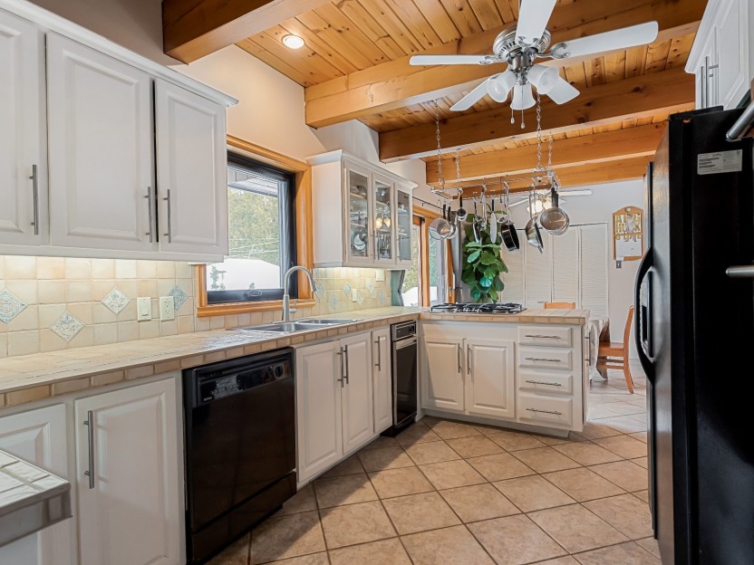 2031 Rue Forest Hill Photo 10