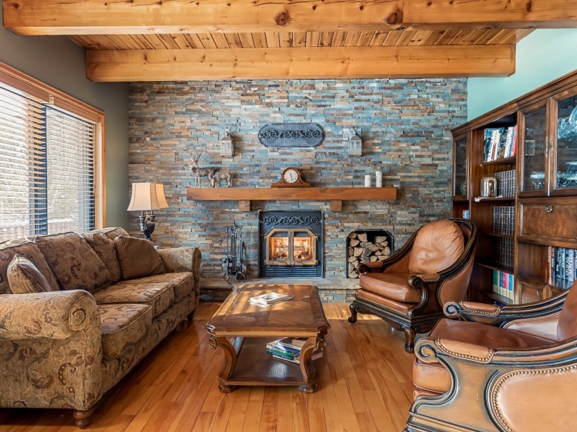 2031 Rue Forest Hill Photo 4