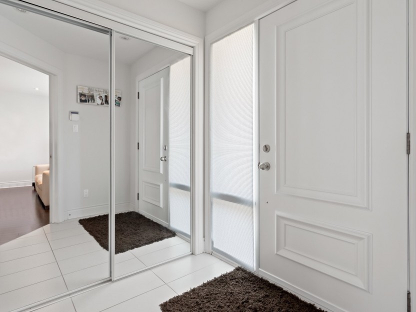 216Z Av. Hermitage Photo 10