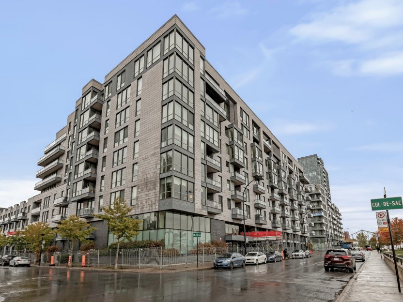 801 Rue de la Commune E. Photo 1