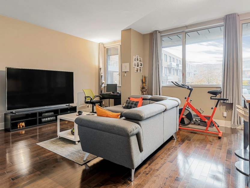 801 Rue de la Commune E. Photo 9