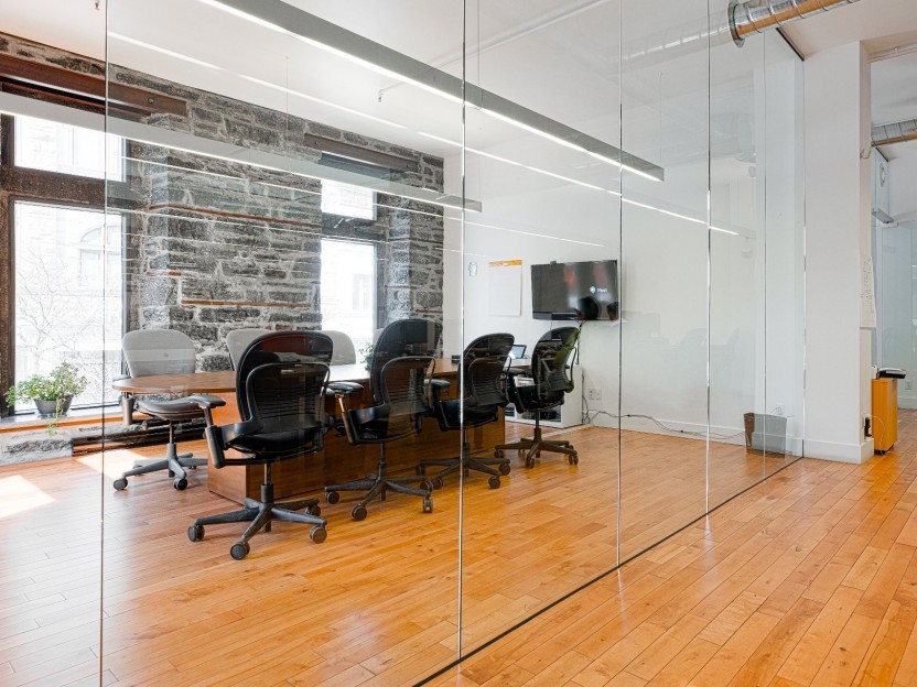 1237 Rue de la Montagne Photo 8