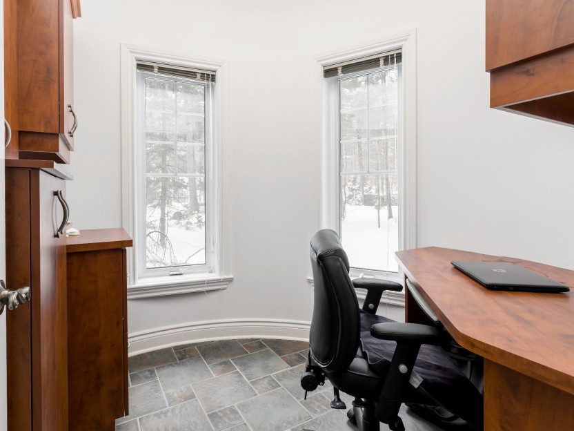 2390 Rue de la Fanfare Photo 7
