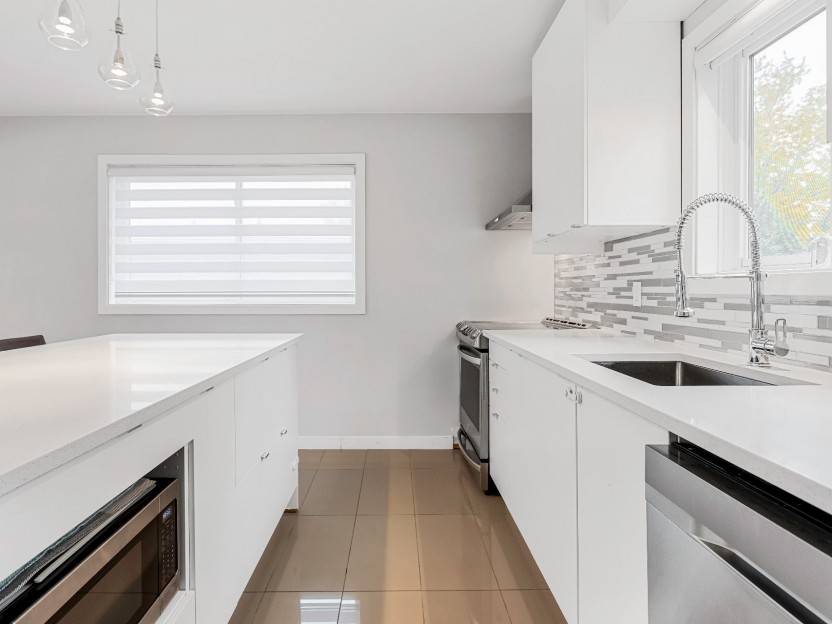 825 Rue Daladier Photo 3