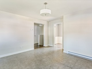 2300 35e Avenue Photo 5