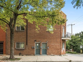 4351-4357 Av. Laval Photo 1