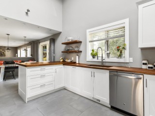 275 Alice-Carrière Street Photo 10