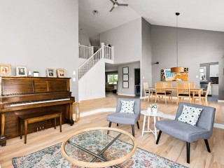 275 Alice-Carrière Street Photo 5
