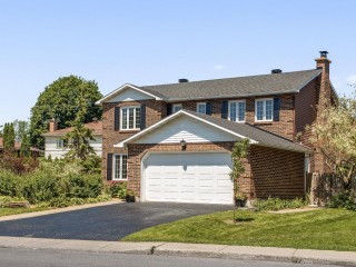 293 Rue André-Brunet Photo 2