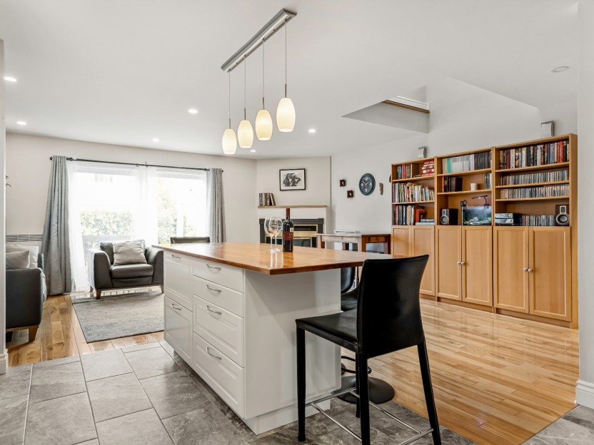 319 Av. Donegani Photo 8