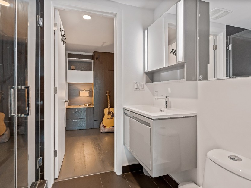 1288 Av. des Canadiens-de-Montréal Photo 3