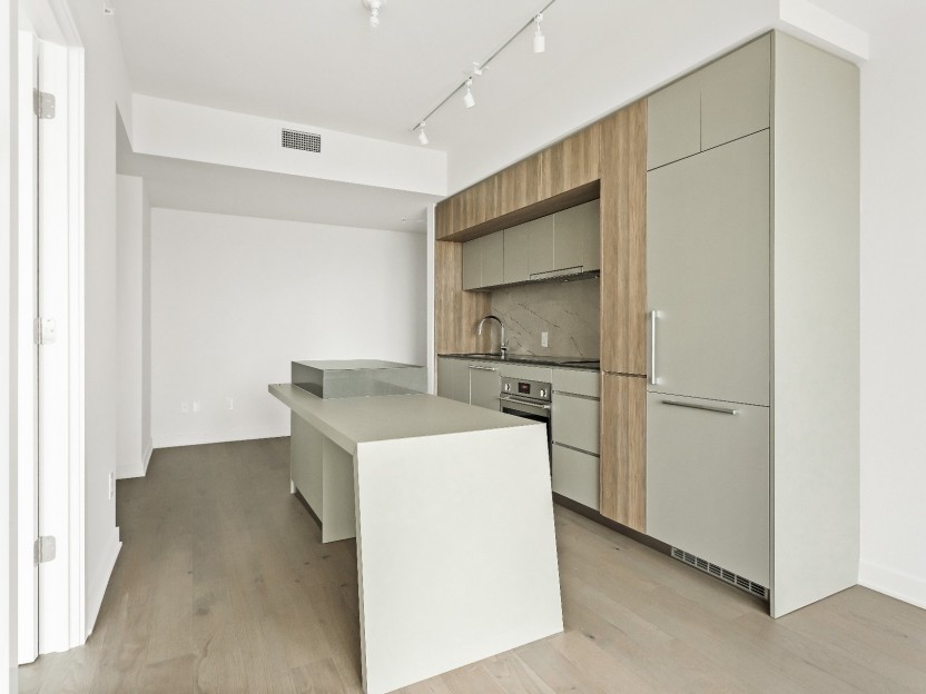 1188 Rue St-Antoine O. Photo 5