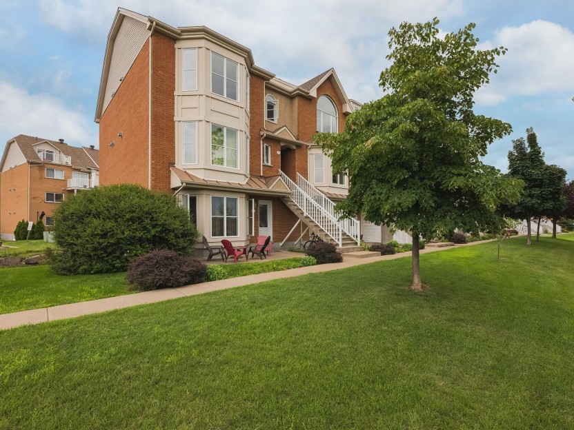 9608 Rue Riverin Photo 2