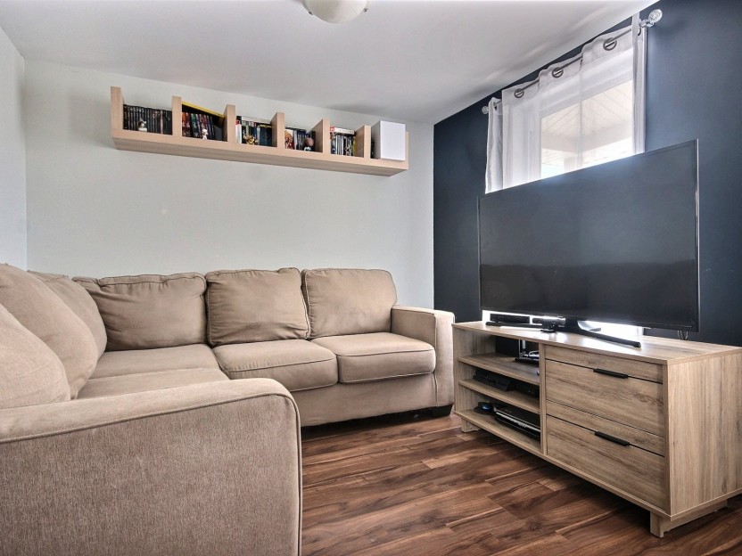 915 Av. Jacques Photo 7