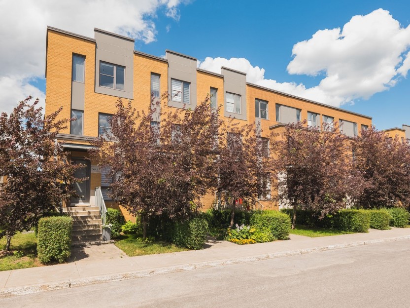 5855Z Rue Anne-Courtemanche Photo 3