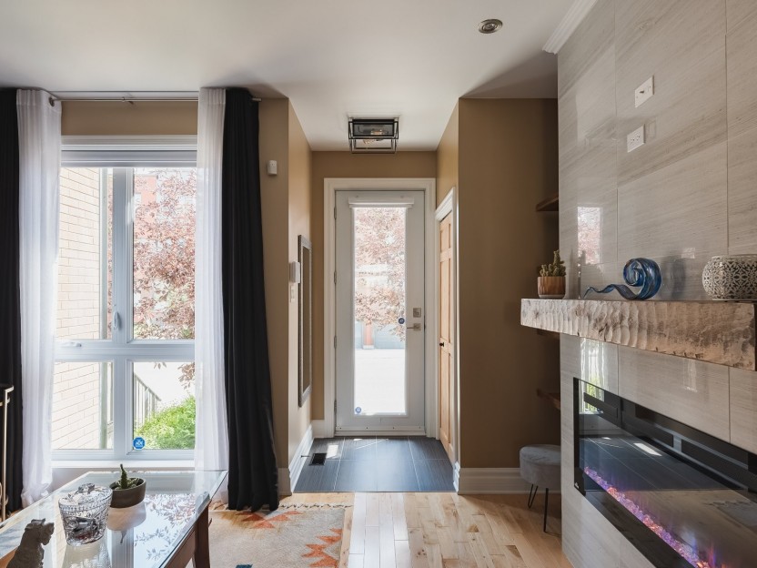 5855Z Rue Anne-Courtemanche Photo 4