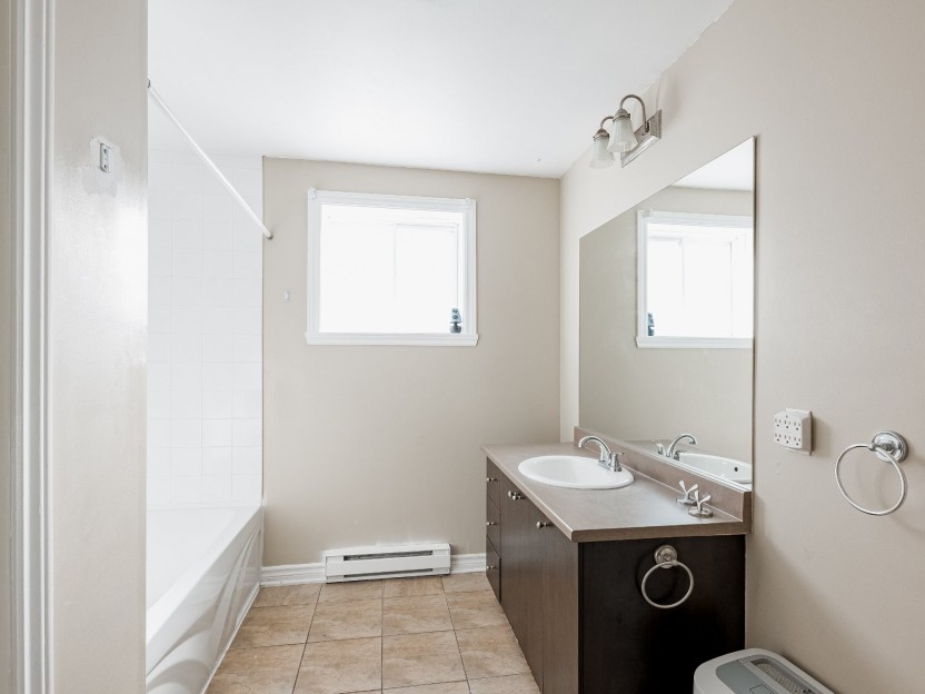 853A853C Boul. le BourgNeuf, Repentigny (Le Gardeur)