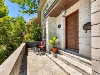 1265 Rue Redpath-Crescent Photo 10
