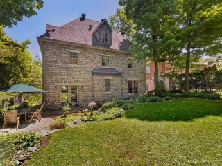 1265 Rue Redpath-Crescent Photo 3