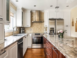 4499 Av. du Château-Pierrefonds Photo 6