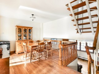 30 Av. Jean-Brillant Photo 1