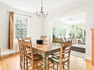 14 Av. Bayview Photo 6