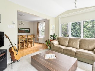 14 Av. Bayview Photo 8