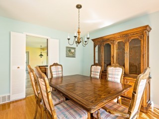 303 Av. Berkshire Photo 7