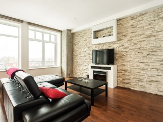 1000 Rue de la Commune E. Photo 2