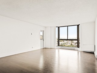 11015 Boul. Cavendish Photo 5