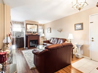 14605 Boul. de Pierrefonds Photo 4