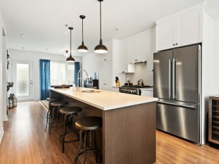 77Z Rue Provost Photo 2