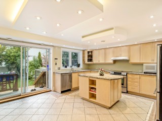 384-388 Rue D'Amour Photo 2