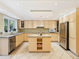384-388 Rue D'Amour Photo 3