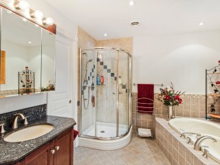 384-388 Rue D'Amour Photo 8